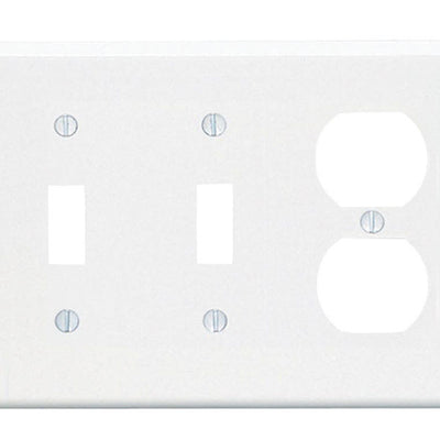 Leviton White 3 gang Plastic Duplex/Toggle Wall Plate