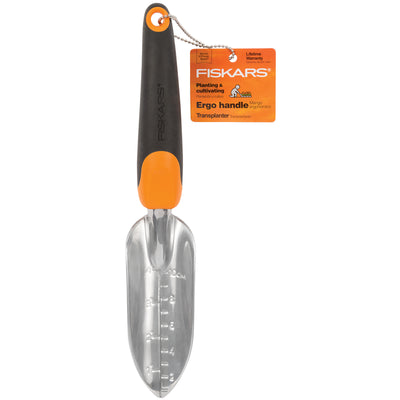 Fiskars 300S 12 in. Aluminum Garden Transplanter Aluminum Handle