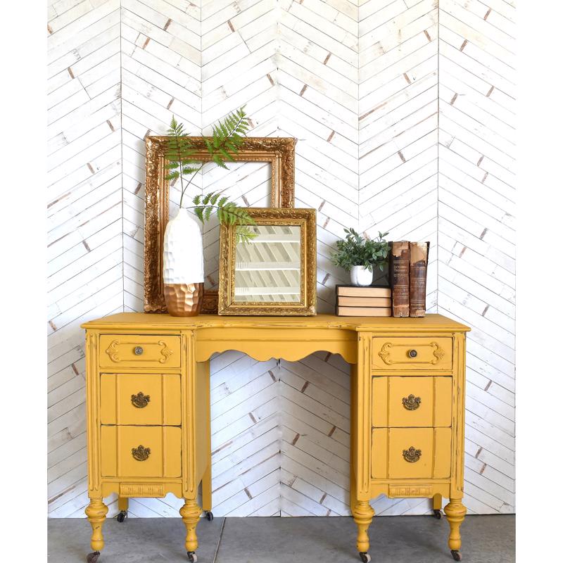Rust-Oleum Matte Venetian Yellow Water-Based Acrylic Milk Paint 1 qt