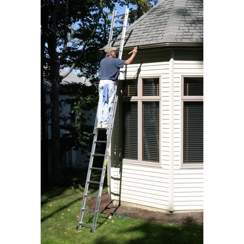 Werner 20 ft. H Aluminum Extension Ladder Type II 225 lb. capacity