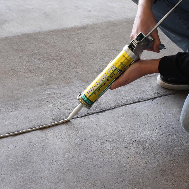 Vulkem 116 Gray Polyurethane Window and Door Caulk Sealant 10.1 fl. oz.