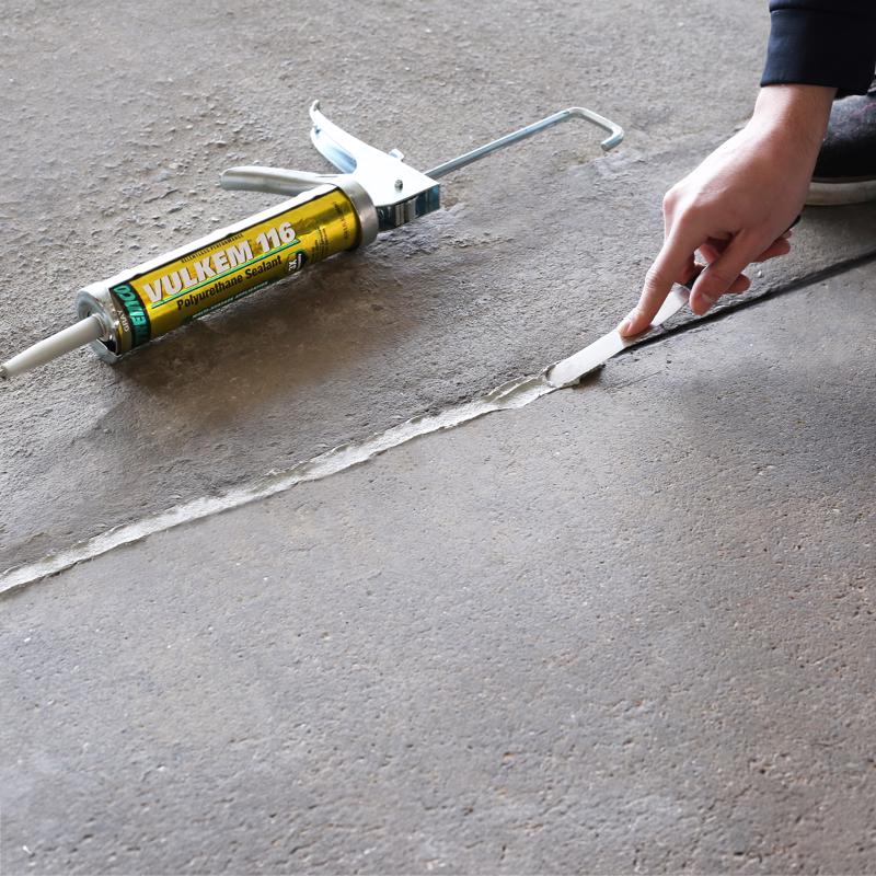 Vulkem 116 Gray Polyurethane Window and Door Caulk Sealant 10.1 fl. oz.