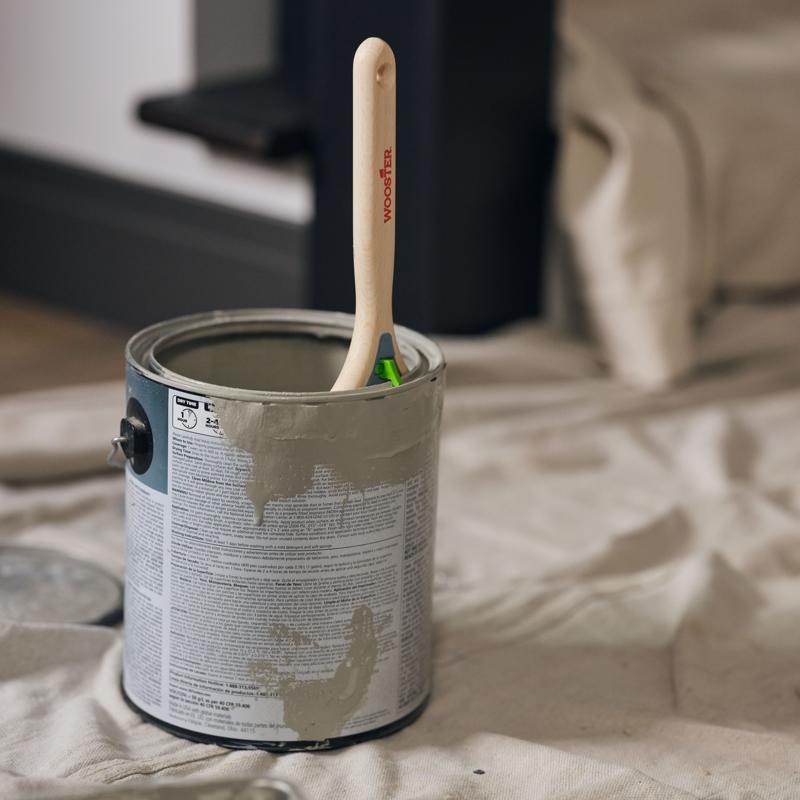 Wooster Hook and Hold 2-1/12 in. Soft Angle Trim Paint Brush