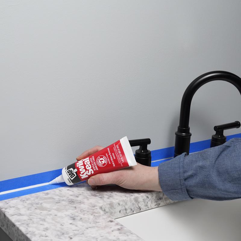 DAP Kwik Seal White Acrylic Latex Kitchen and Bath Adhesive Caulk 2.8 oz