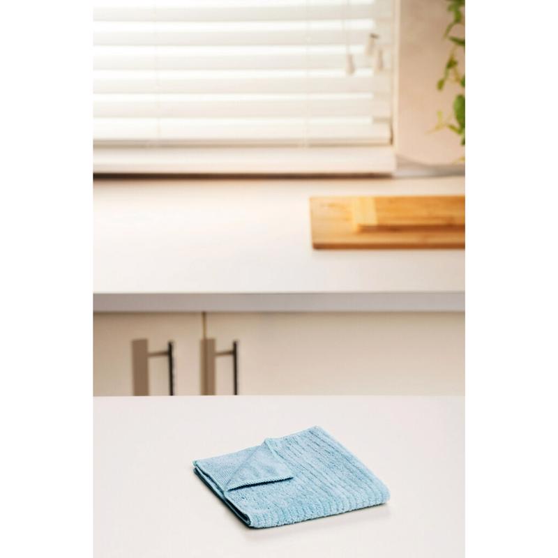 Scotch-Brite Microfiber Dusting Cloth 12 in. W X 14 in. L