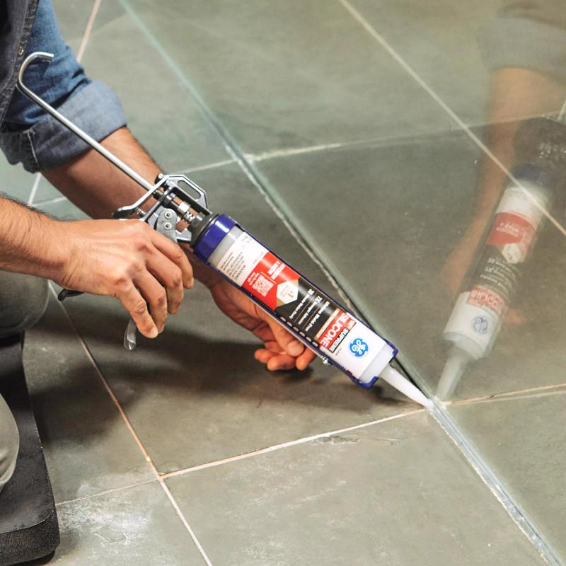 GE Supreme White Supreme Silicone Kitchen and Bath Caulk Sealant 10.1 oz