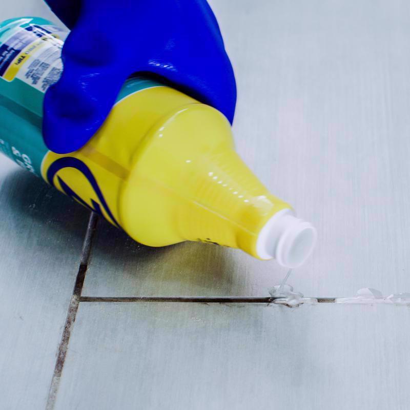 Zep Sassafras Scent Grout Cleaner and Whitener 32 oz Liquid