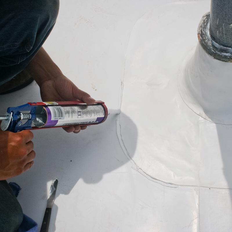 Geocel 2300 Construction Plastic Cartridge Crystal Clear Tripolymer Elastomeric Sealant 10.3 oz