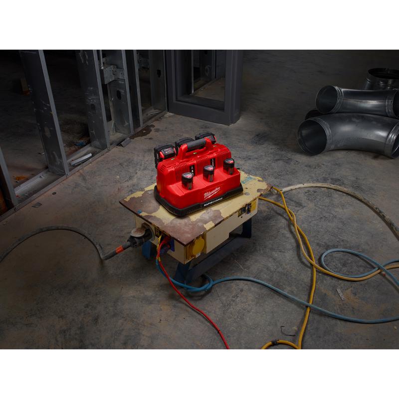 Milwaukee M18/M12 18/12 V 6-Port Rapid Charging Station