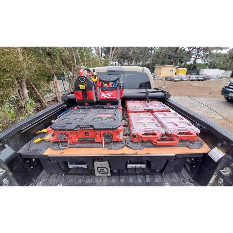 Milwaukee Packout Garage Organizer Mounting Plate Polypropylene Black
