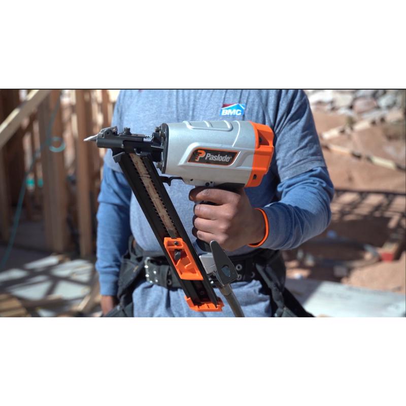 Paslode Positive Placement 131 Ga. 30 deg Metal Connector Nailer