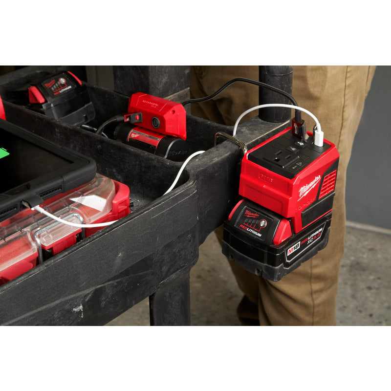 Milwaukee M18 TOP-OFF Lithium-Ion 175W Power Supply