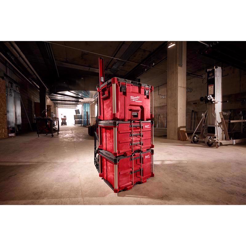 Milwaukee Packout 22 in. XL Tool Box Black/Red