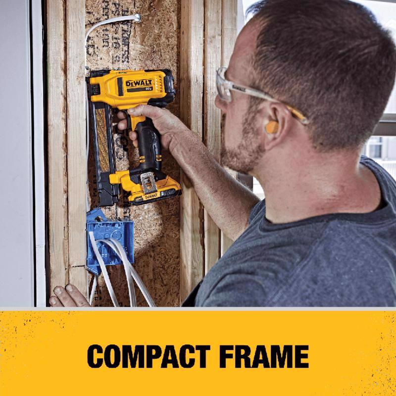 DeWalt 20V MAX ROMEX Stapler