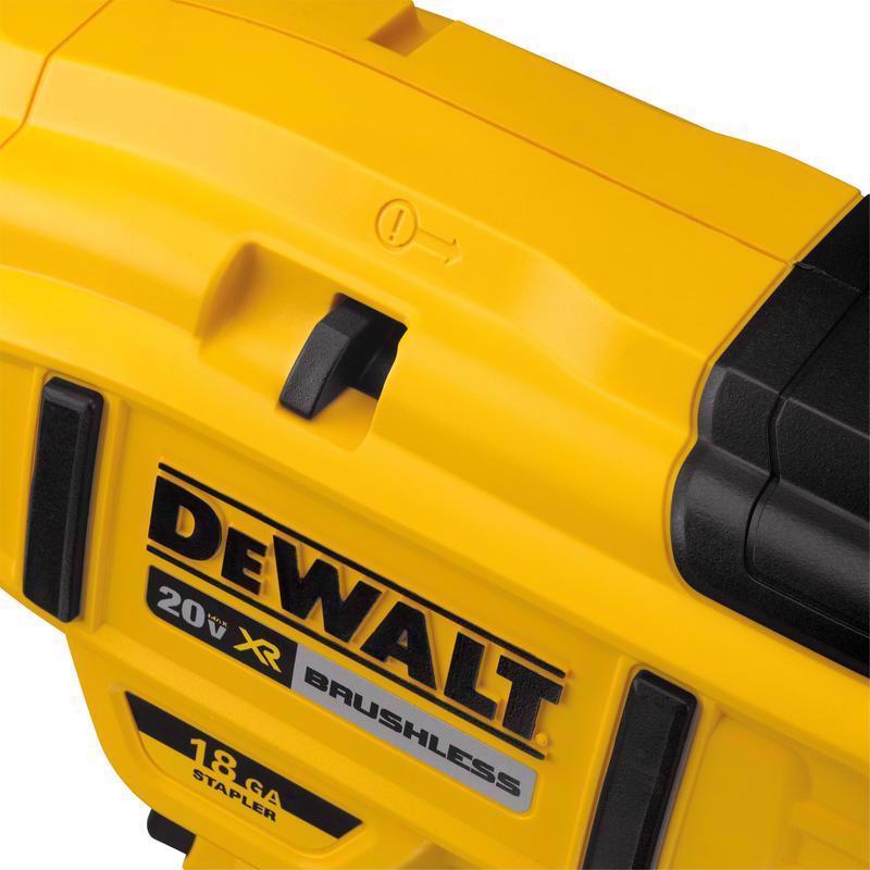 DeWalt 20V MAX XR 18 Ga. 1/4 in. Cordless Narrow Crown Stapler