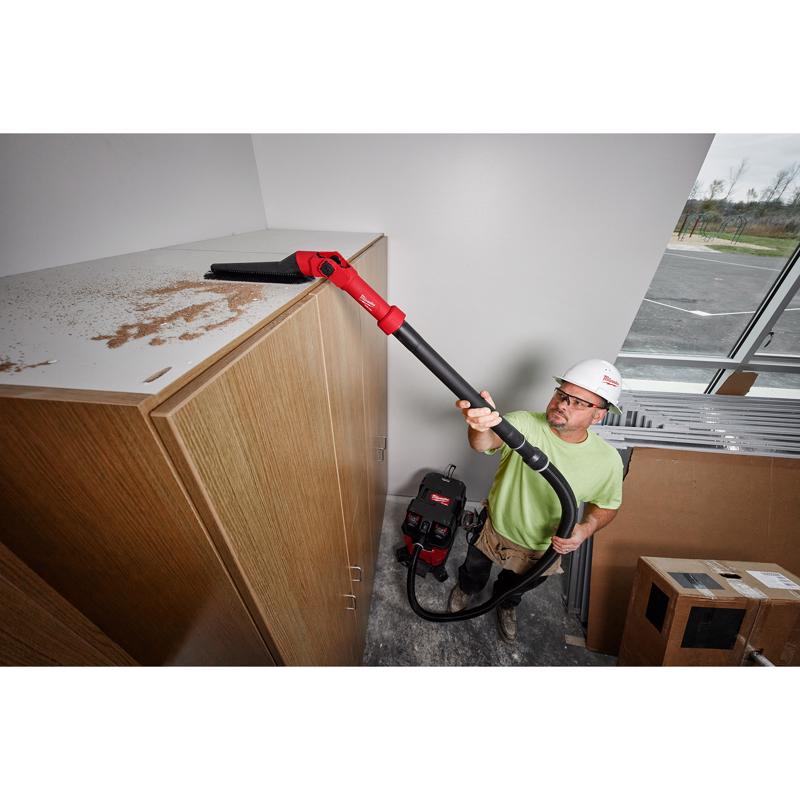 Milwaukee AIR-TIP 1-1/4 in. - 2-1/2 in. Shop Low Profile Pivoting Wet/Dry Vac Brush