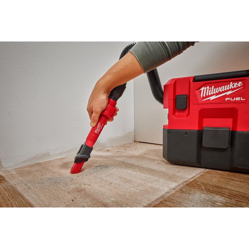 Milwaukee AIR-TIP 1-1/4 in. - 2-1/2 in. Shop 2 in 1 Utility Wet/Dry Vac Brush
