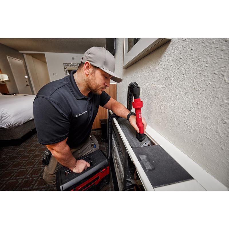Milwaukee AIR-TIP 1-1/4 in. - 2-1/2 in. Shop 2 in 1 Utility Wet/Dry Vac Brush