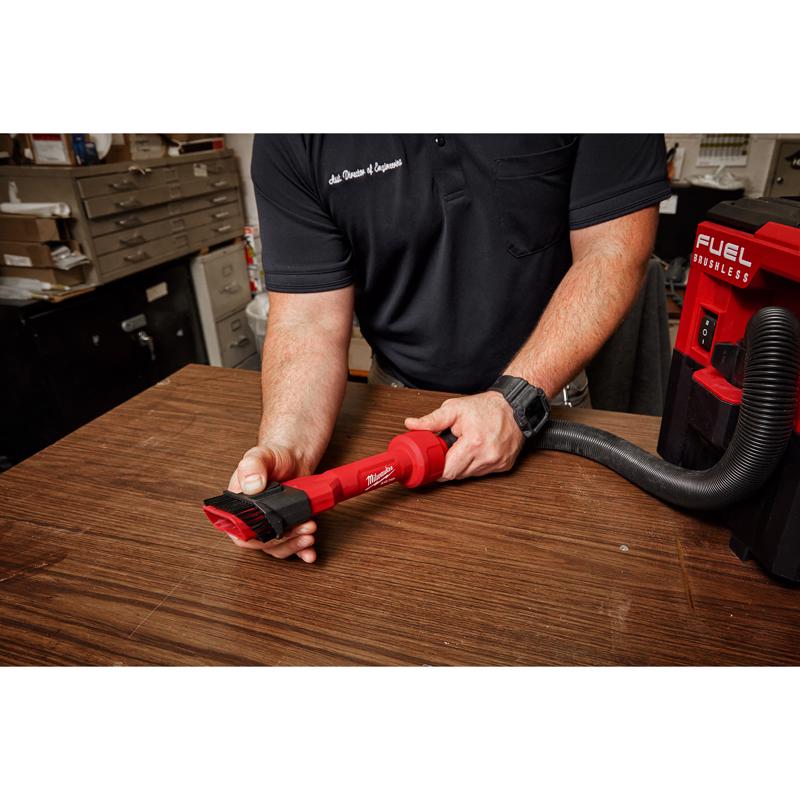 Milwaukee AIR-TIP 1-1/4 in. - 2-1/2 in. Shop 2 in 1 Utility Wet/Dry Vac Brush