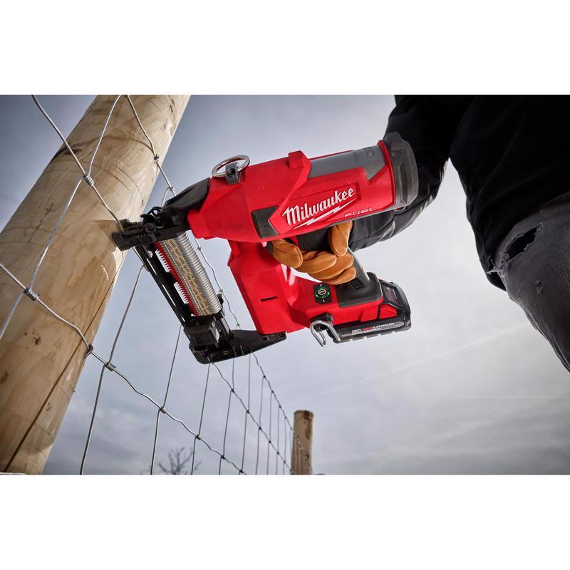 Milwaukee 3/4 in. W X 1-3/4 in. L 9 Ga. Diamond Crown Staples