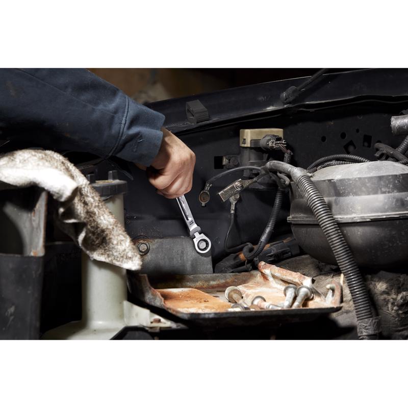 Milwaukee 13 mm X 13 mm 12 Point Metric Flex Head Combination Wrench 7.34 in. L
