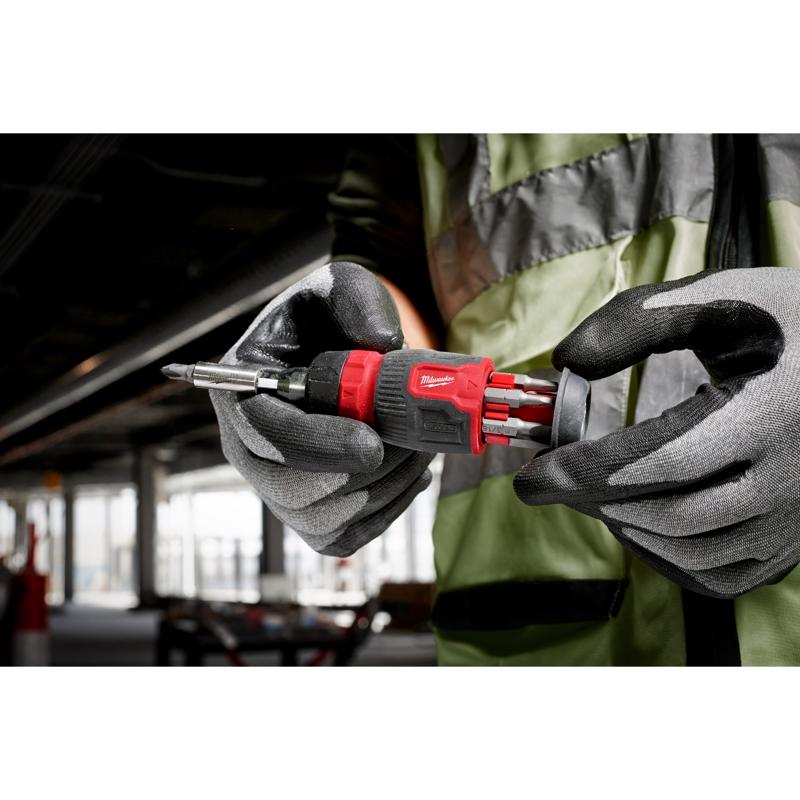 Milwaukee Hex Shank 8-in-1 Ratcheting Compact Multi-Bit Screwdriver 5.43 in.