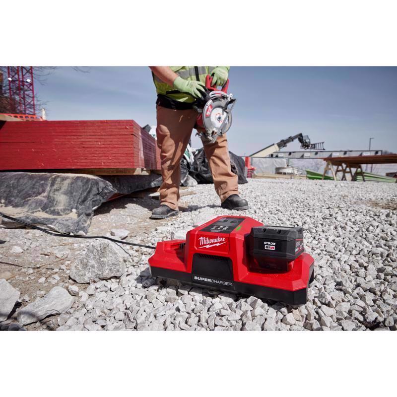 Milwaukee M18 Lithium-Ion Dual Bay Simultaneous Super Battery Charger
