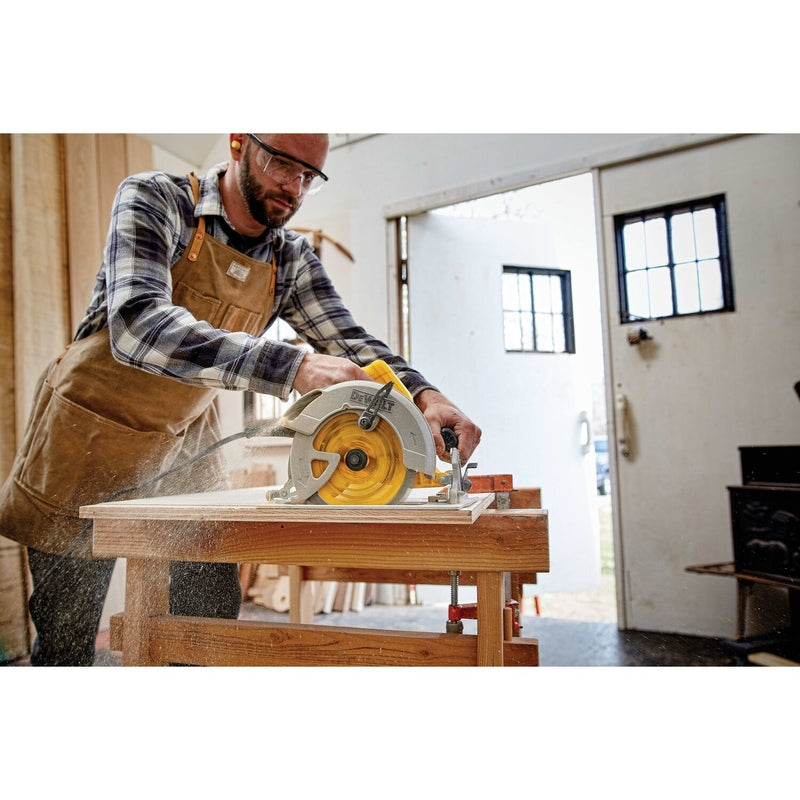 DeWalt 7-1/4 in. D X 5/8 in. Carbide Circular Saw Blade 18 teeth