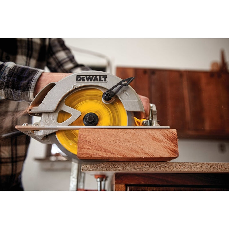 DeWalt 7-1/4 in. D X 5/8 in. Carbide Circular Saw Blade 18 teeth