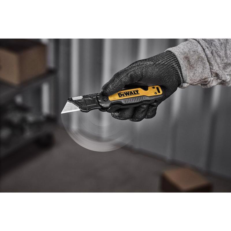 DeWalt Press and Flip Compact Utility Knife Black/Yellow