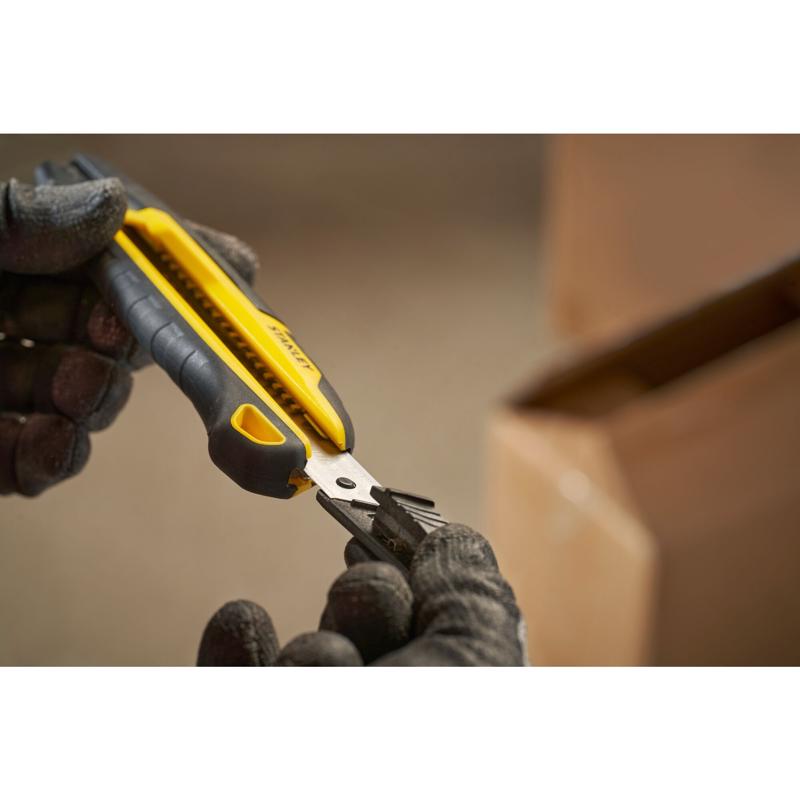 Stanley 6.10 in. Snap Knife Black/Yellow