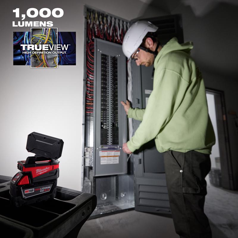 Milwaukee M18 Trueview lm LED Handheld Flood Light