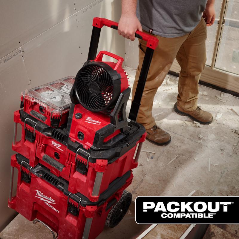 Milwaukee M18 16 in. H Personal Fan