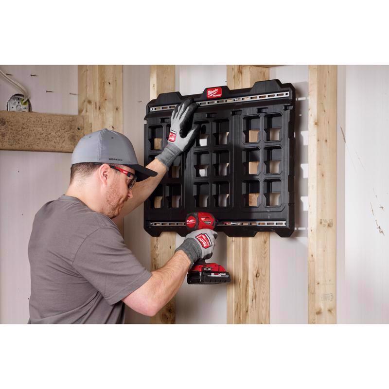 Milwaukee Packout 30.75 in. W X 20 in. H Large Large Wall Mounted Plate Polypropylene 18 compartment