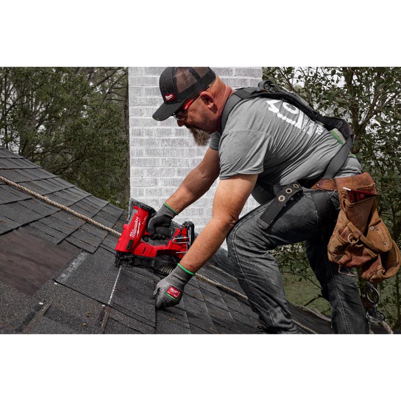 Milwaukee M18 FUEL Coil Roofing Nailer