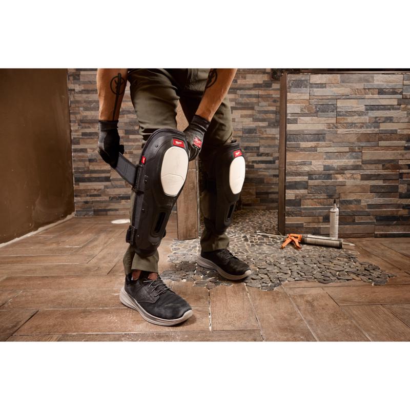 Milwaukee Tool 4.5 in. L X 7.4 in. W Knee Pads Black