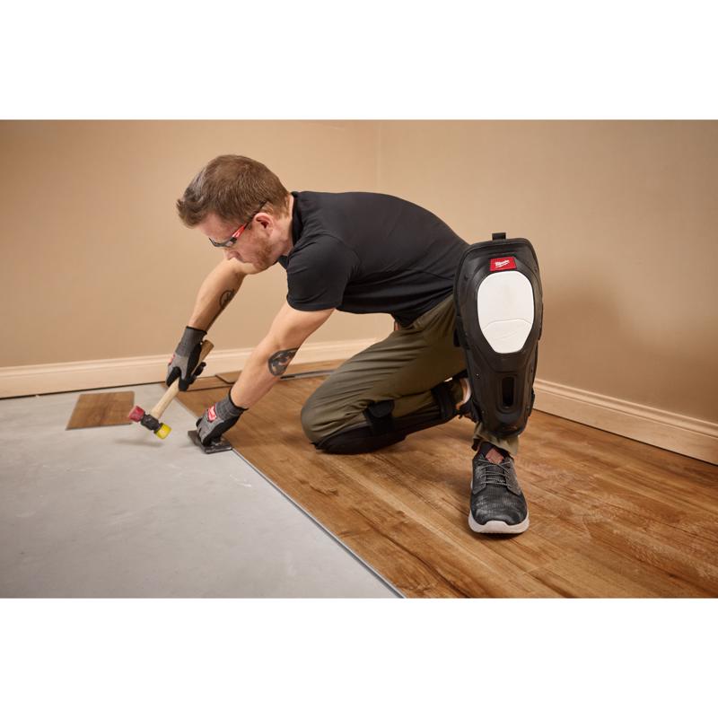 Milwaukee Tool 4.5 in. L X 7.4 in. W Knee Pads Black