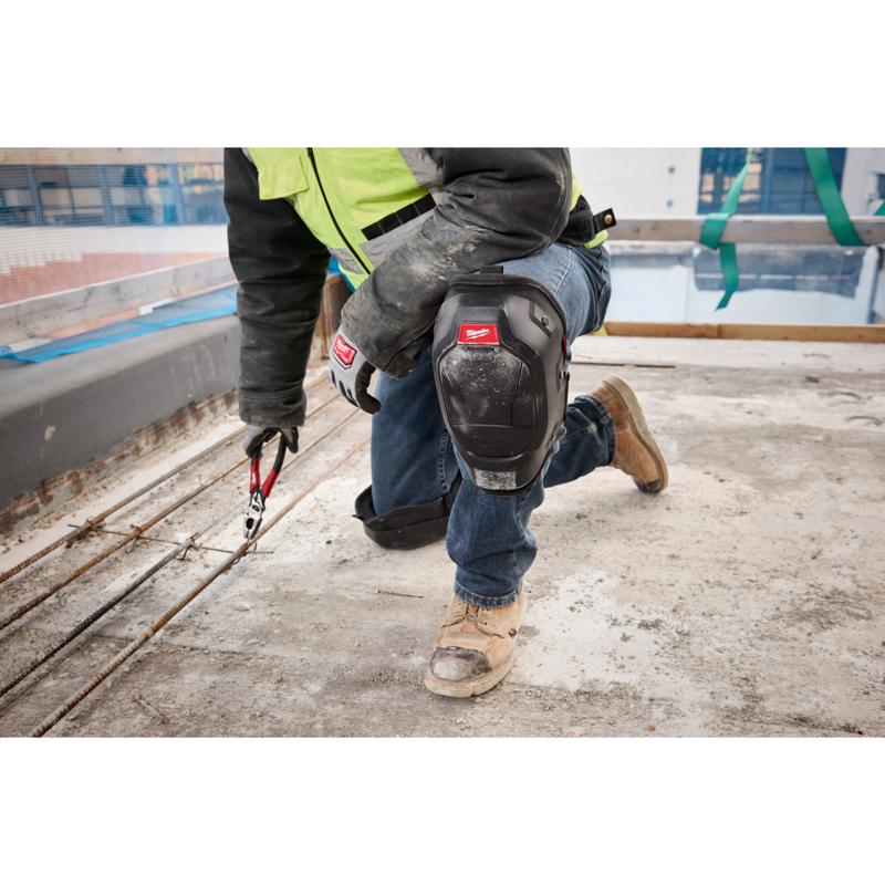 Milwaukee Tool 4.5 in. L X 7 in. W Knee Pads Black