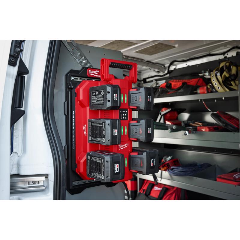 Milwaukee M18 120 V Six Bay Daisy Chain Battery Rapid Charger