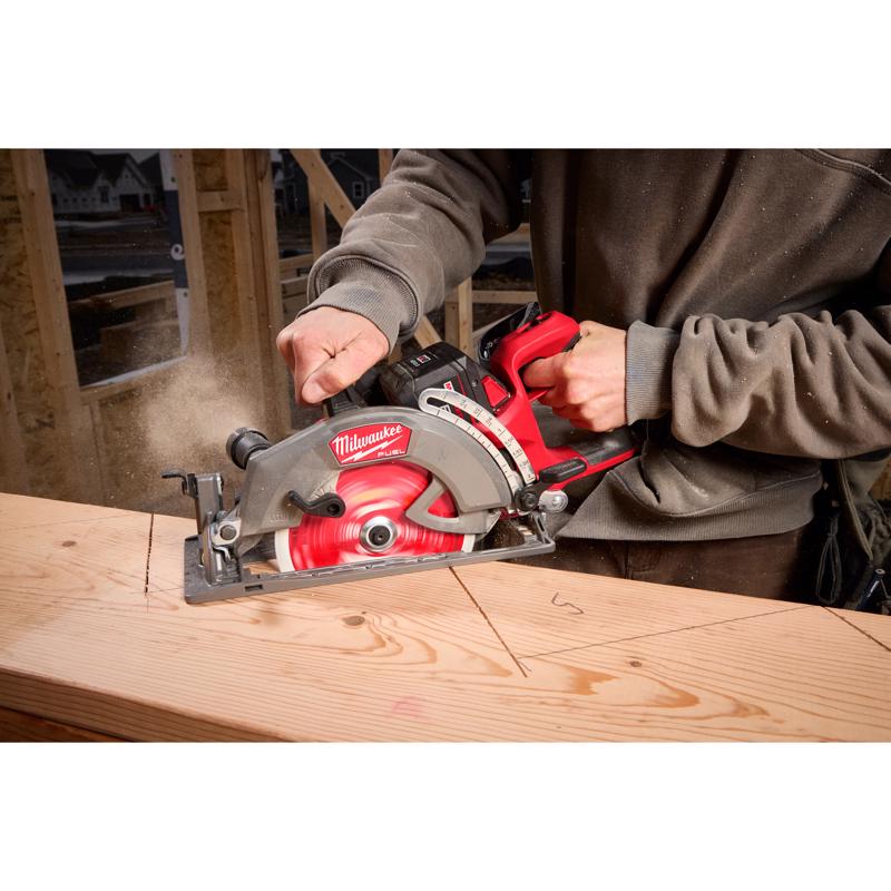 Milwaukee M18 FUEL 7-1/4 in. Cordless Circular Saw Tool Only