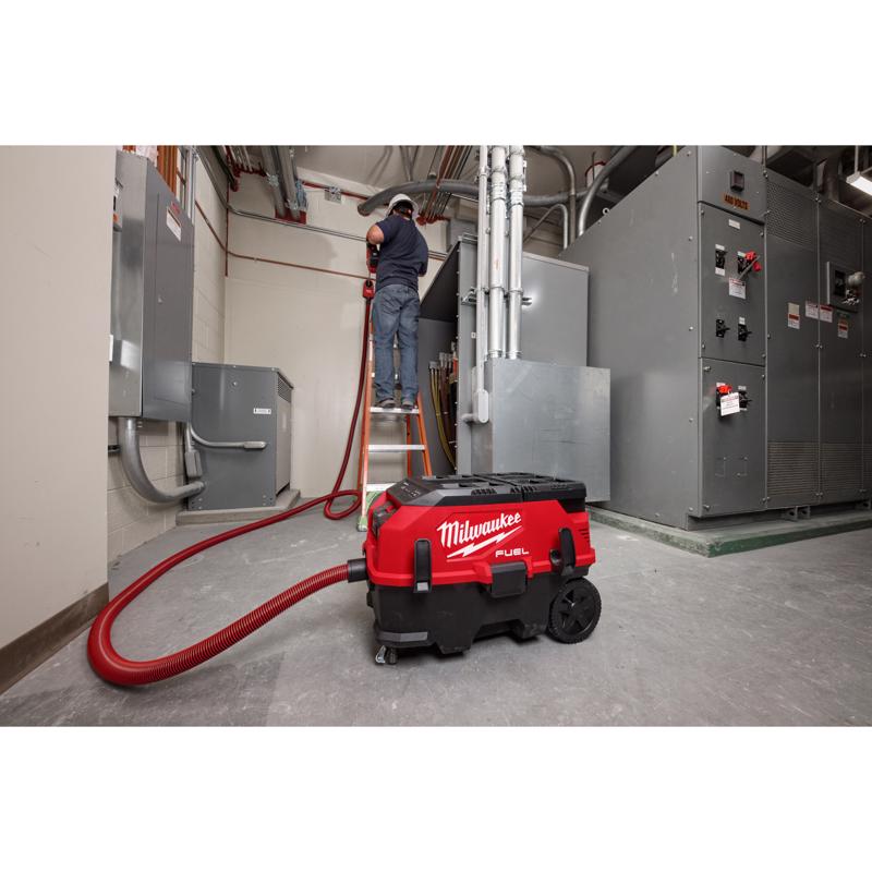 Milwaukee M18 Fuel 9 gal Cordless Dust Extractor