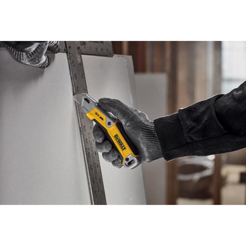 DeWalt Retractable Utility Knife Black/Yellow