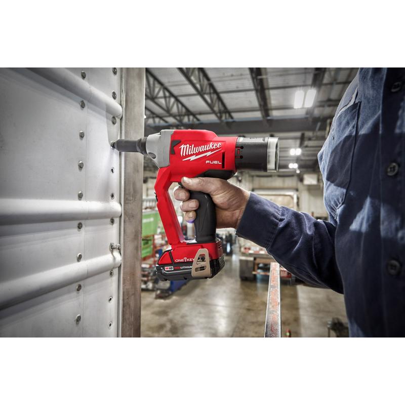 Milwaukee Metal Rivet Tool Red
