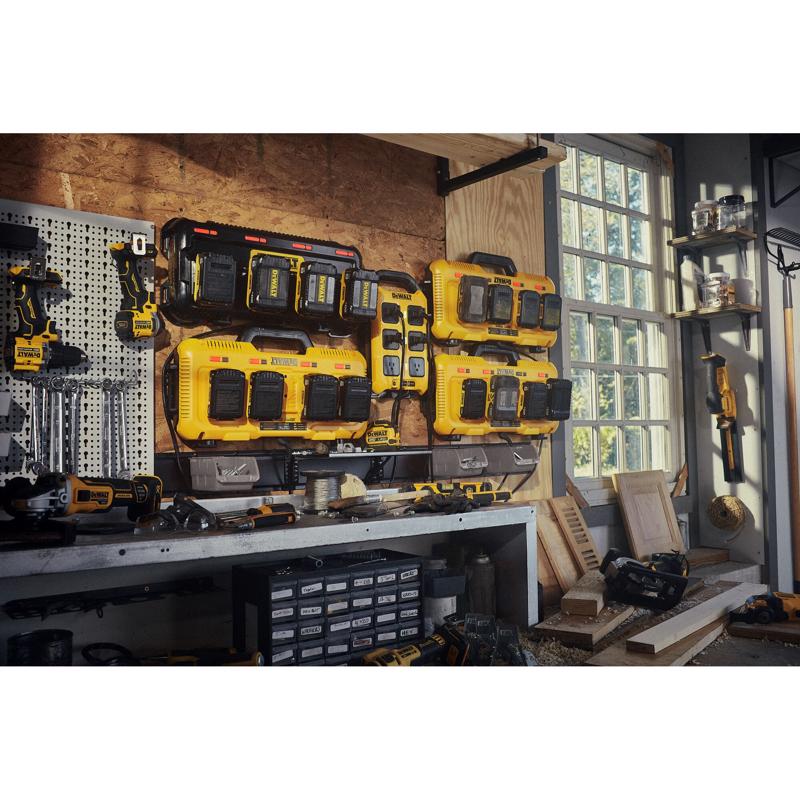 DeWalt DCBPC1615 15A Power Controller