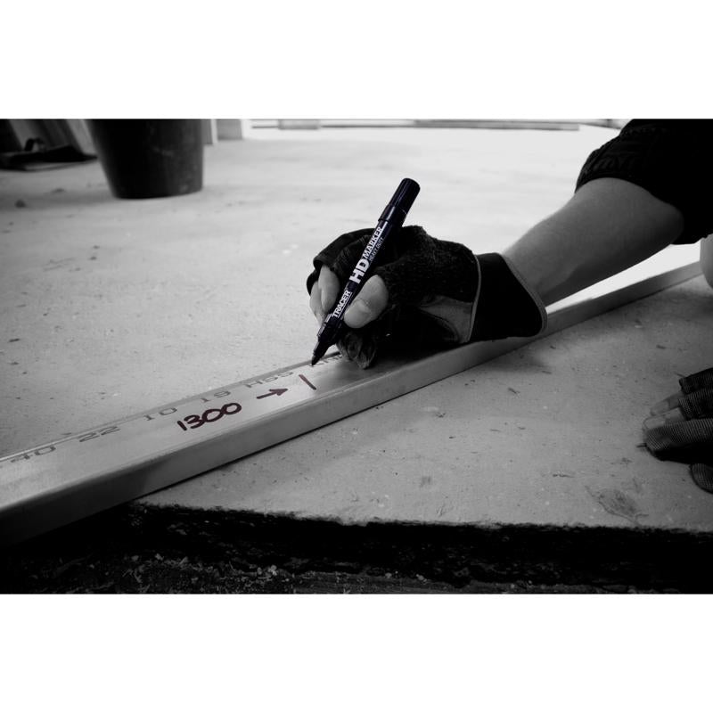 Tracer 6 in. L Permanent Marker Black
