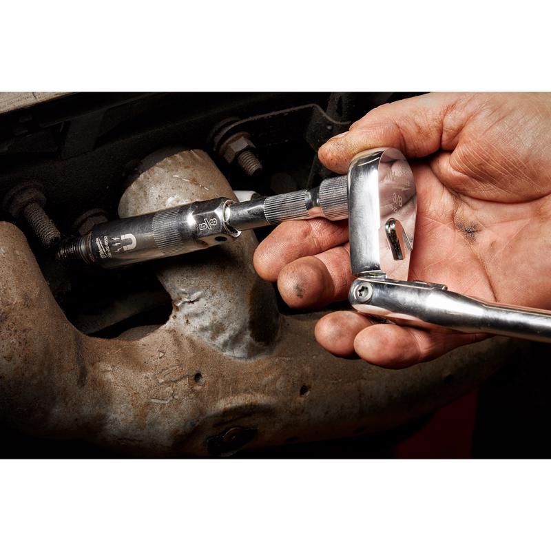 Milwaukee 5/8 in. X 3/8 in. drive SAE 6 Point Spark Plug Socket