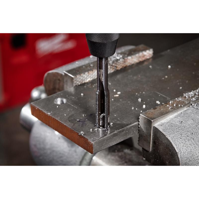 Milwaukee High Carbon Steel SAE Straight Plug Tap 1/4-28 NF in.