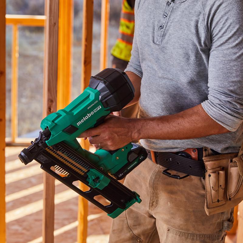 Metabo HPT Cordless 21 deg Framing Nailer Kit (Battery & Charger) 18 V