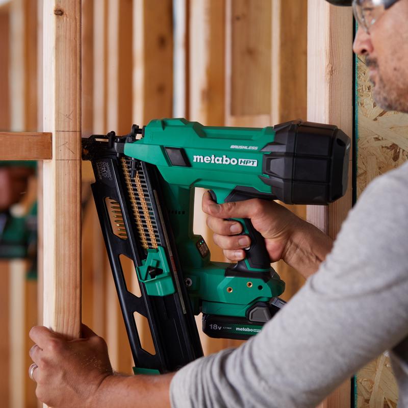Metabo HPT Cordless 21 deg Framing Nailer Kit (Battery & Charger) 18 V
