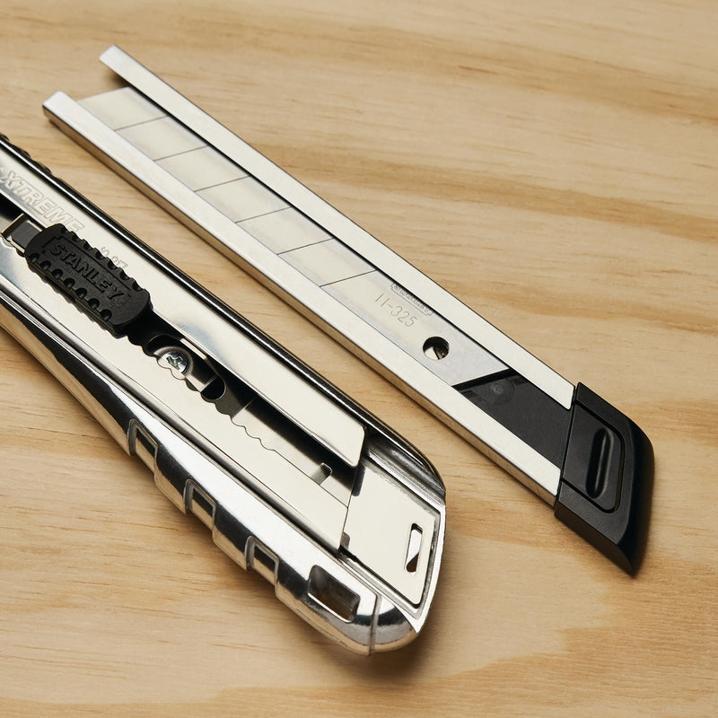Stanley FatMax 8 in. Retractable Snap Knife Black/Silver